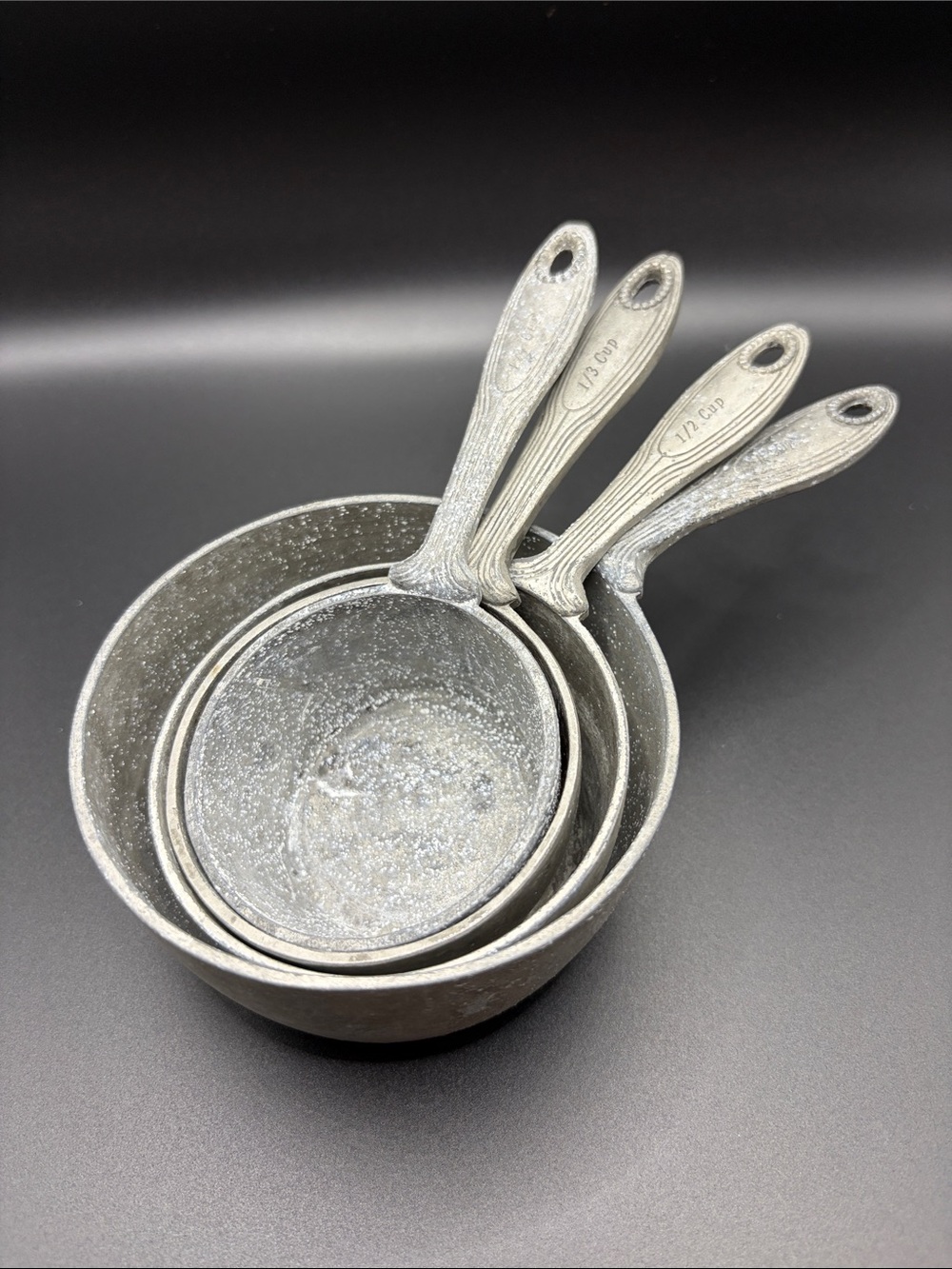 Set 4 Amco Houseworks Vintage Cast Metal Nesting Measuring Cups Rustic Kitchen